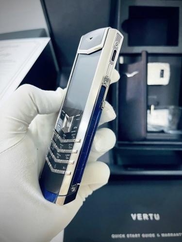Vertu Signature S Steel Blue Aligator